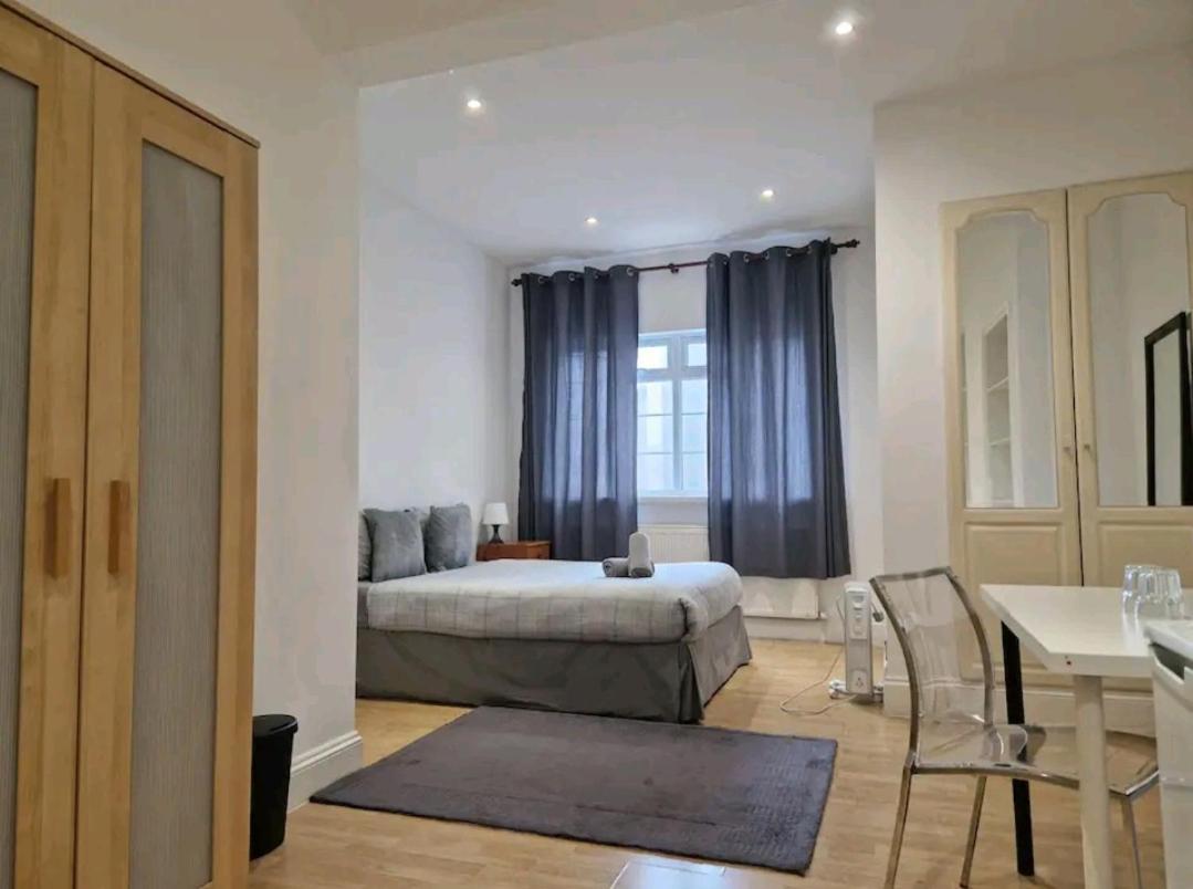 Affordable Rooms In Shared Flat, London Bridge Kültér fotó