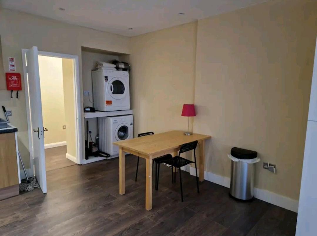 Affordable Rooms In Shared Flat, London Bridge Kültér fotó